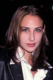 Claire Forlani